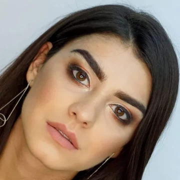 Microblanding sprancene si make up ocazie